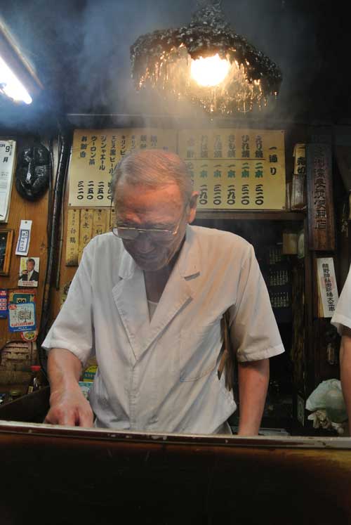 【新宿・思い出横丁(東京・新宿)めぐり 後編 -大黒屋・カブト 編-】_a0005436_14514524.jpg