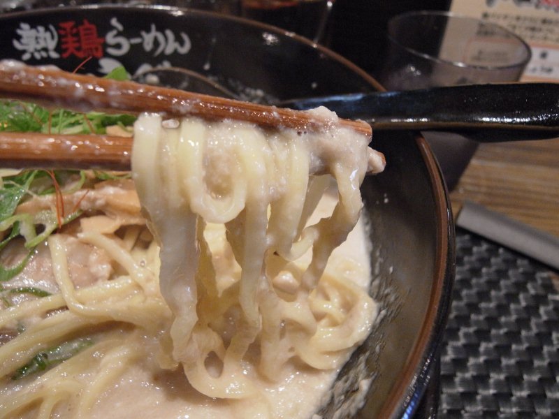 塩分高めのドロドロ鶏ボナーラ　〔熟鶏らーめん　しゅうじ 寺田町店/ラーメン/寺田町〕_f0195971_1741427.jpg