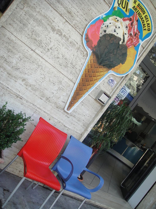 Una Coppa di Gelato   ウナ　コッパ　ディ　ジェラート　いっかがぁ？_e0203793_21245679.jpg