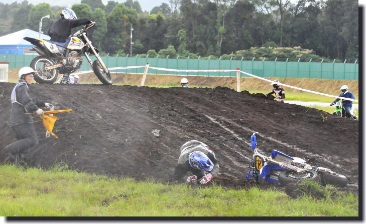 AS-muddy フォト_f0178858_1956434.jpg