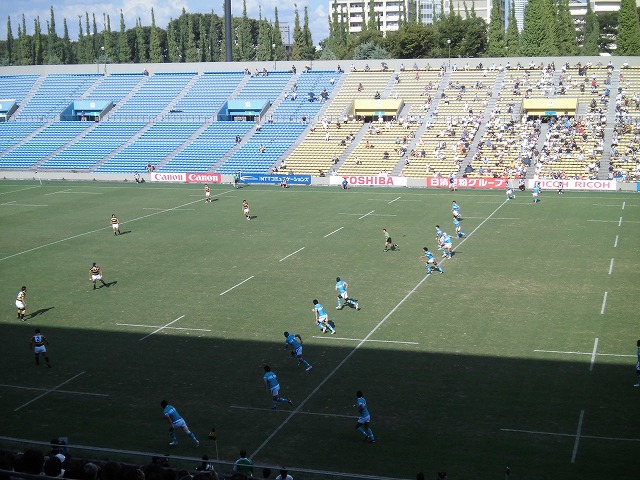 関東大学ラグビー慶応VS筑波を観戦　「残念！」_f0141310_882896.jpg