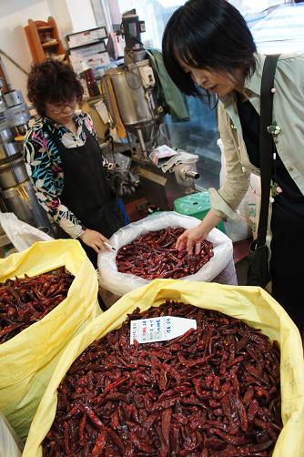 風にも負けず、雨にも負けず (買い出し編)_b0060363_05624.jpg