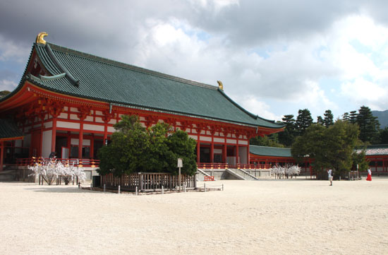 平安神宮 神苑公開_e0048413_216443.jpg