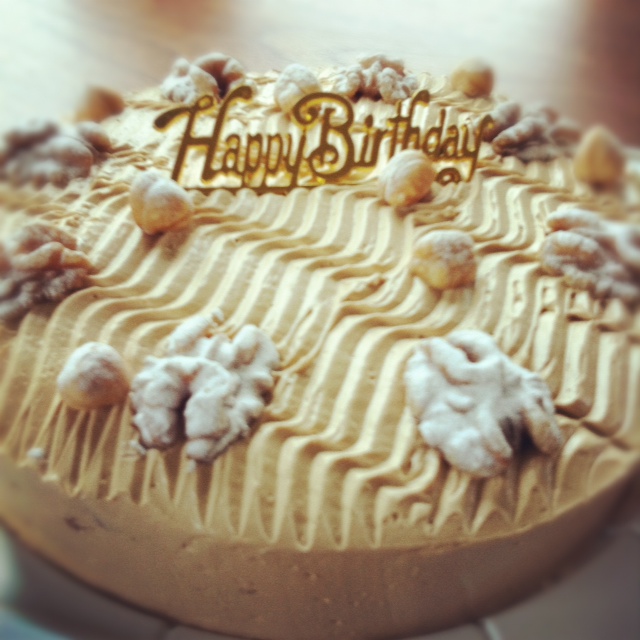 バタークリームケーキ 梨の木とともに バタークリームケーキ 梨の木とともに