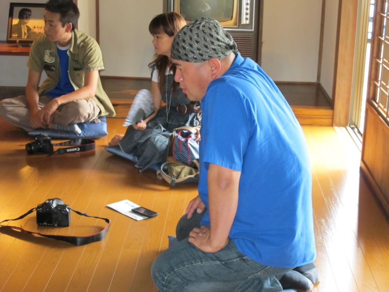 22Bオーナーズミーティング 2012 テレビ局の取材を受ける_f0076731_11413512.jpg