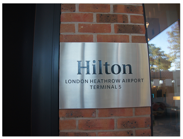 エーゲ海・アドリア海クルーズ(3) Hoppaバスでヒルトンホテルへ_d0210324_4423511.jpg