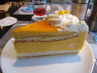f0224632_032682.jpg