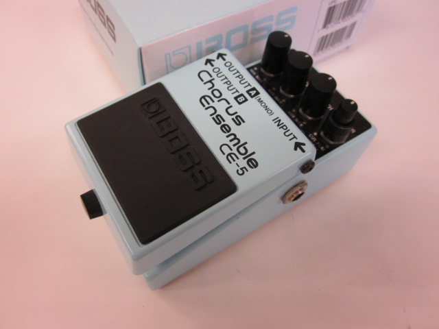 BOSS BD-2 CE-5 が入荷_b0130241_10344633.jpg