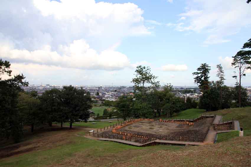 「伊勢の国　阿波の国」伊勢・忌部の旅-04♪　はにわ館・宝塚古墳公園_d0058941_21183857.jpg