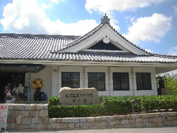 岡崎城2_e0033570_2233584.jpg