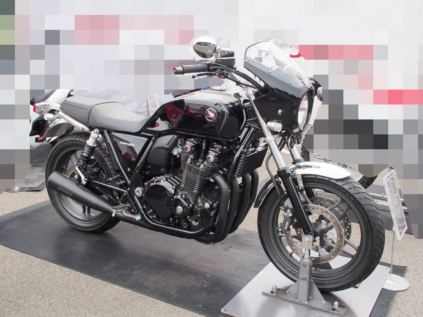 HONDA CB1100 BLACK STYLE（グラファイトブラック） カスタマイズ仕様_d0244687_18341890.jpg