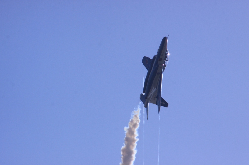 Blue Impulse　予行　@小松。。。。_b0138798_22452363.jpg