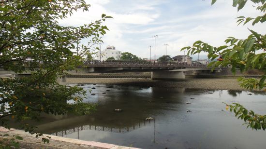 f0036700_1215385.jpg