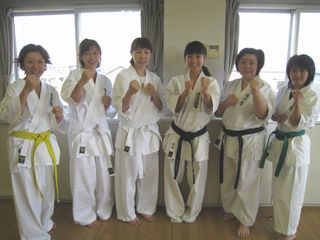 新川教室 親子空手が盛況です!_c0118332_1336318.jpg