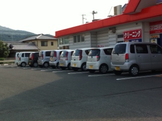Same cars. Same colors._c0157558_18352185.jpg