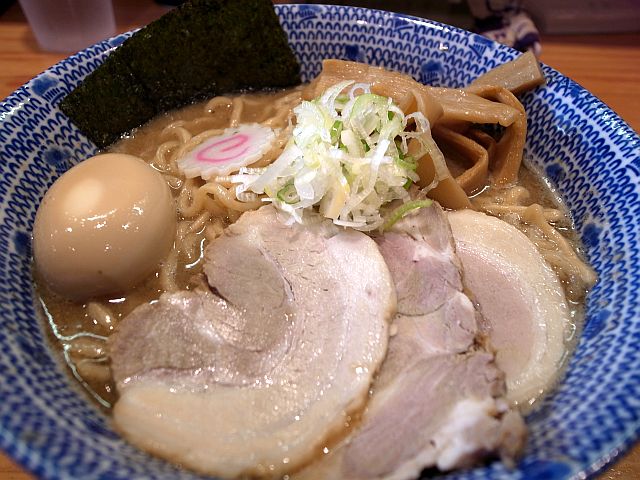 「つけ麺京蔵（きんぞう）」で限定ラーメン_e0220163_13332565.jpg