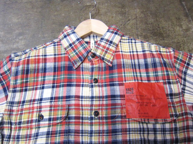 毎度・絶妙な配色です♪ Kato BASIC ・・・ CHECK WORK NELL SHIRTS ★_d0152280_2121358.jpg