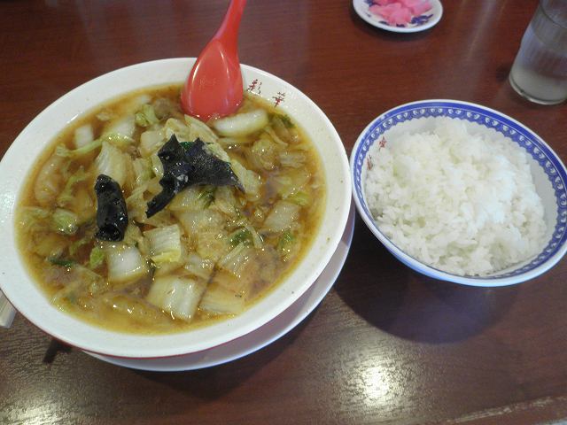 彩華ラーメン　　　　宝塚店_c0118393_8321315.jpg