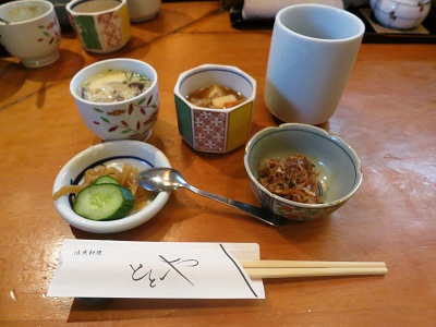 新橋駅前で焼魚定食のお昼ごはん。［活魚料理　ととや］_a0029277_23222041.jpg