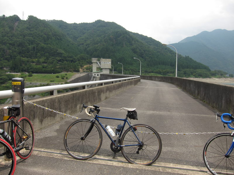 鈴鹿山脈系の自然豊かな山間へ。自然の魅力と驚異を体感！-東近江・永源寺サイクリング②_e0138081_2223298.jpg