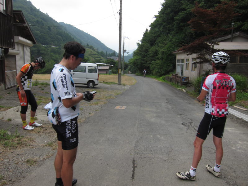 鈴鹿山脈系の自然豊かな山間へ。自然の魅力と驚異を体感！-東近江・永源寺サイクリング②_e0138081_2342258.jpg