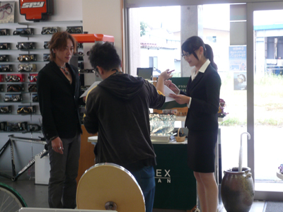 OAKLEY取扱店・数量完全限定ハンドメードアセテートLX COLLECTION偏光モデル入荷!_c0003493_1414538.jpg