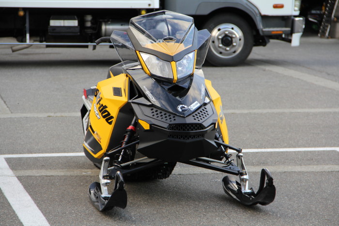 2013 SKI-DOO MXZ SPORT 550F : スノーモービル、ATVのプロショップ