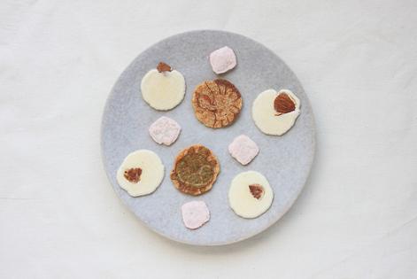 桂新堂のかわいい和 つるとかめ をいただきました しあわせな食卓