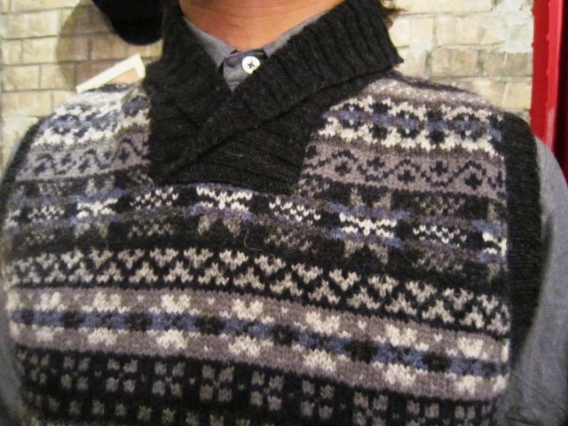 Jamieson\'s \"SHAWL COLLAR VEST\" ご紹介_f0191324_93767.jpg