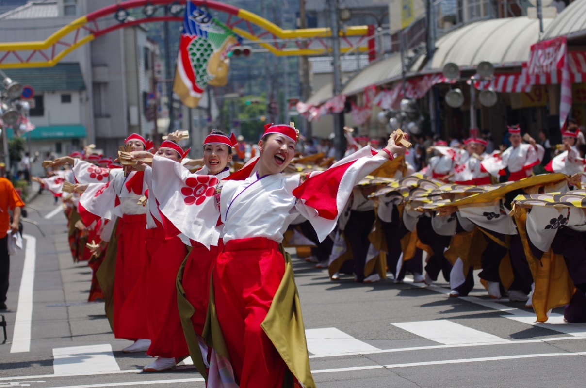 高知よさこい２０１２本祭一日目枡形競演場その２（ぞっこん町田”９８）_a0009554_23451025.jpg