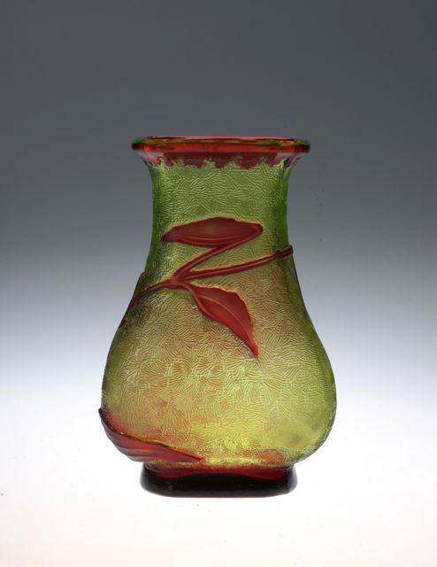 Baccarat Red&Green  Acid Etched Vase_c0108595_17433010.jpg