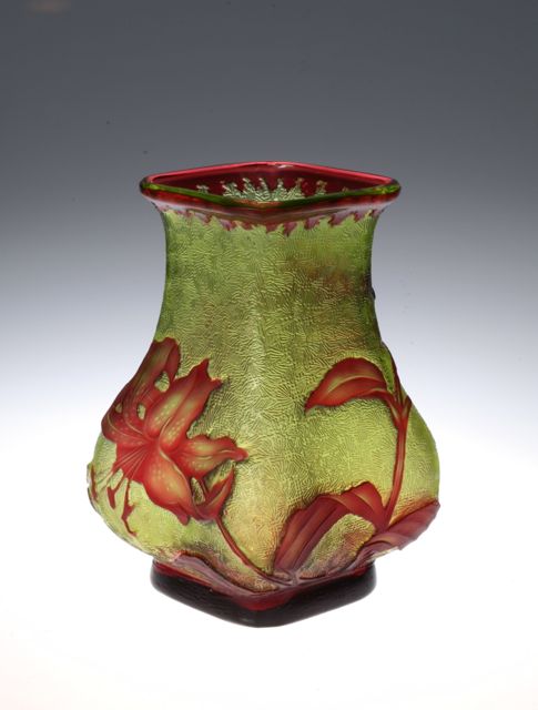 Baccarat Red&Green  Acid Etched Vase_c0108595_17471556.jpg