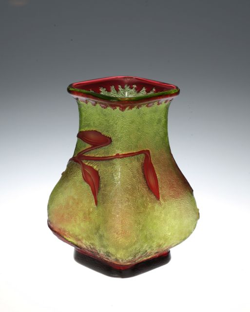 Baccarat Red&Green  Acid Etched Vase_c0108595_17472582.jpg