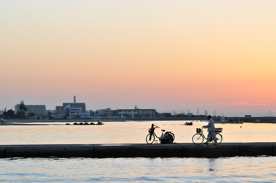 須磨海岸の日の出（通勤撮影）_d0148541_218596.jpg