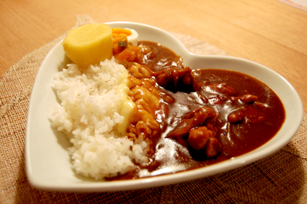 【PR】最近“燻製”をちょっと見直してます。「燻製カレー」をいただきました_c0060143_1325318.png