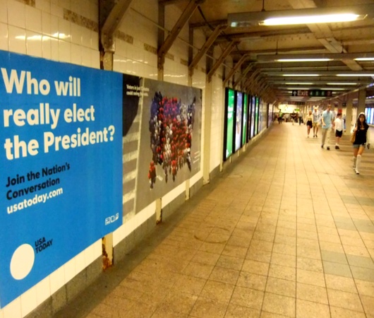 NYの地下鉄で見かけたUSA Todayのユニークな広告ポスター_b0007805_0155318.jpg