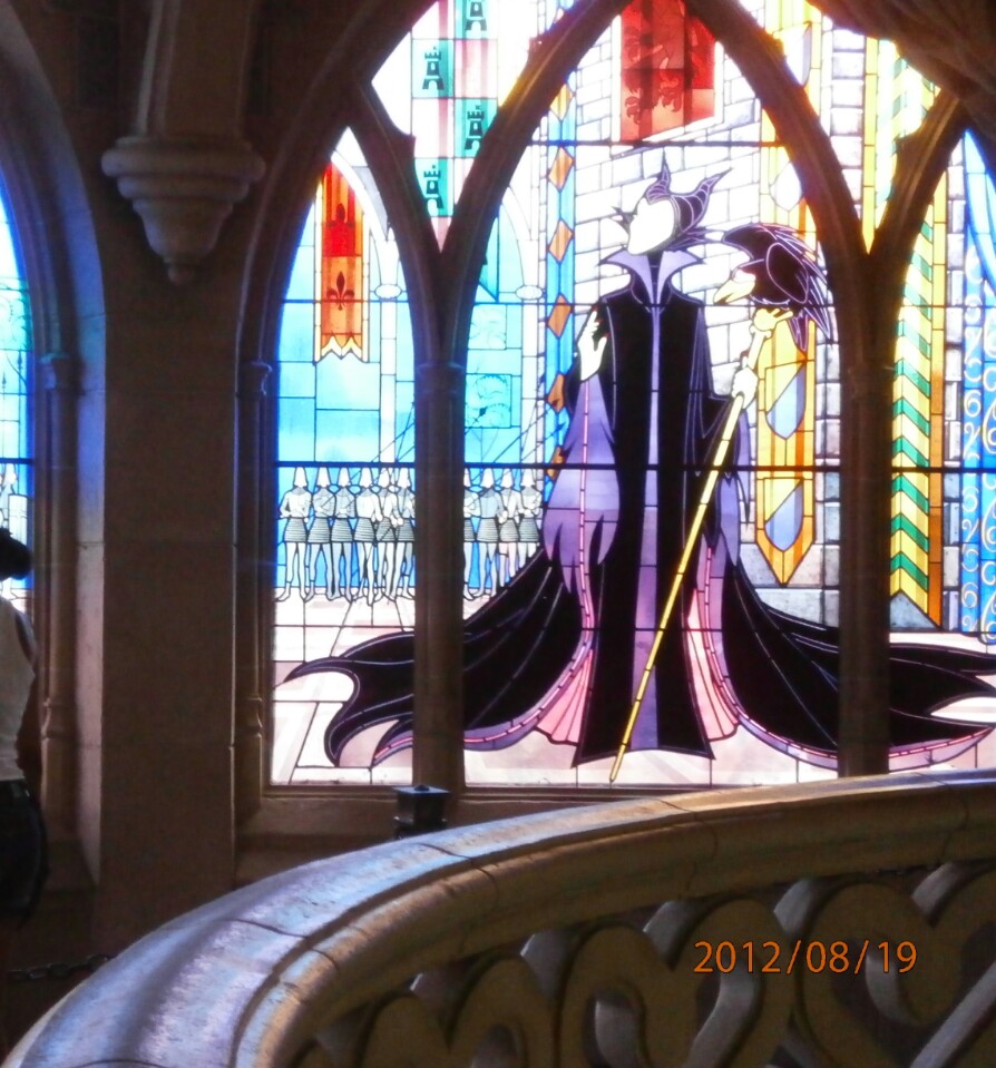 ♪ディズニーランドParis☆オーロラ姫のお城♪ : ミルフィーの