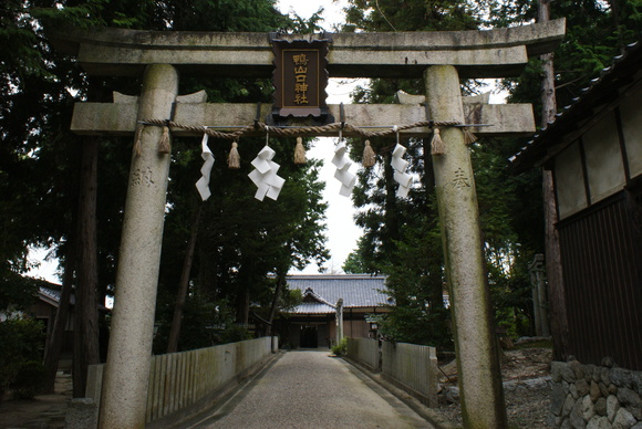 彼岸花で赤く染められた葛城古道を歩く(1)六地蔵石仏_b0063958_23354729.jpg