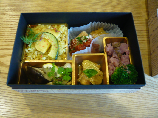 お弁当。_e0237660_1958322.jpg