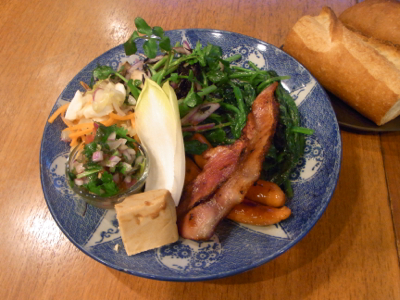 初めてのレストラン_c0133561_1505094.jpg