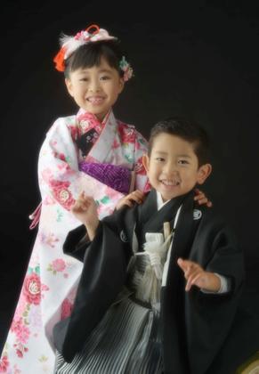 3歳のSくんと違いすっかりお姉さんのSちゃん....その雰囲気を大事に...._b0194185_23332820.jpg