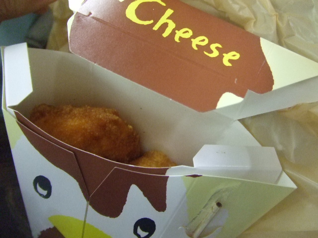 からあげ君 チーズ_f0076001_2338351.jpg