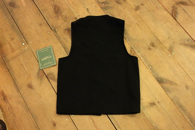 BLACK MOLESKIN VEST_d0121303_15252228.jpg