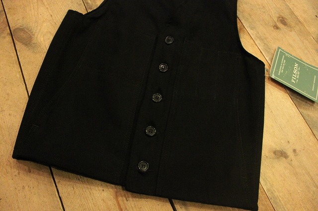 BLACK MOLESKIN VEST_d0121303_15252912.jpg
