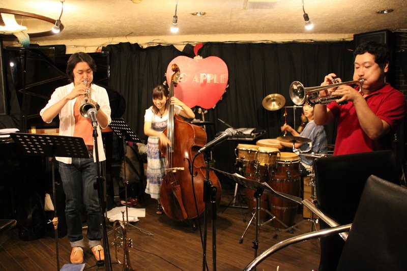 THE TOMOMI AZUMA TRIO「屋久島組l曲」発売記念ライブがあったり。_f0042307_0332454.jpg