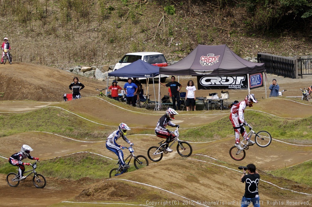 ２０１２JBMXFシリーズ第６戦秩父大会VOL1：エリート決勝　動画あり_b0065730_2345282.jpg