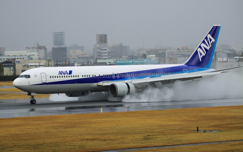 美しき翼68 雨に降られても 飛行機三昧 美しき翼68 雨に降られても 飛行機三昧