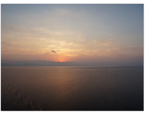 エーゲ海・アドリア海クルーズ(13)　変な日本語：OHAIYO GONZAIMASU_d0210324_22251020.jpg