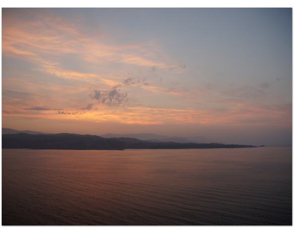 エーゲ海・アドリア海クルーズ(13)　変な日本語：OHAIYO GONZAIMASU_d0210324_22251646.jpg