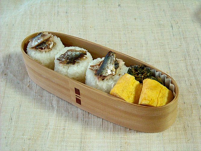 10/1(月)鰯の生姜煮のっけむすび弁当_c0197628_6225894.jpg